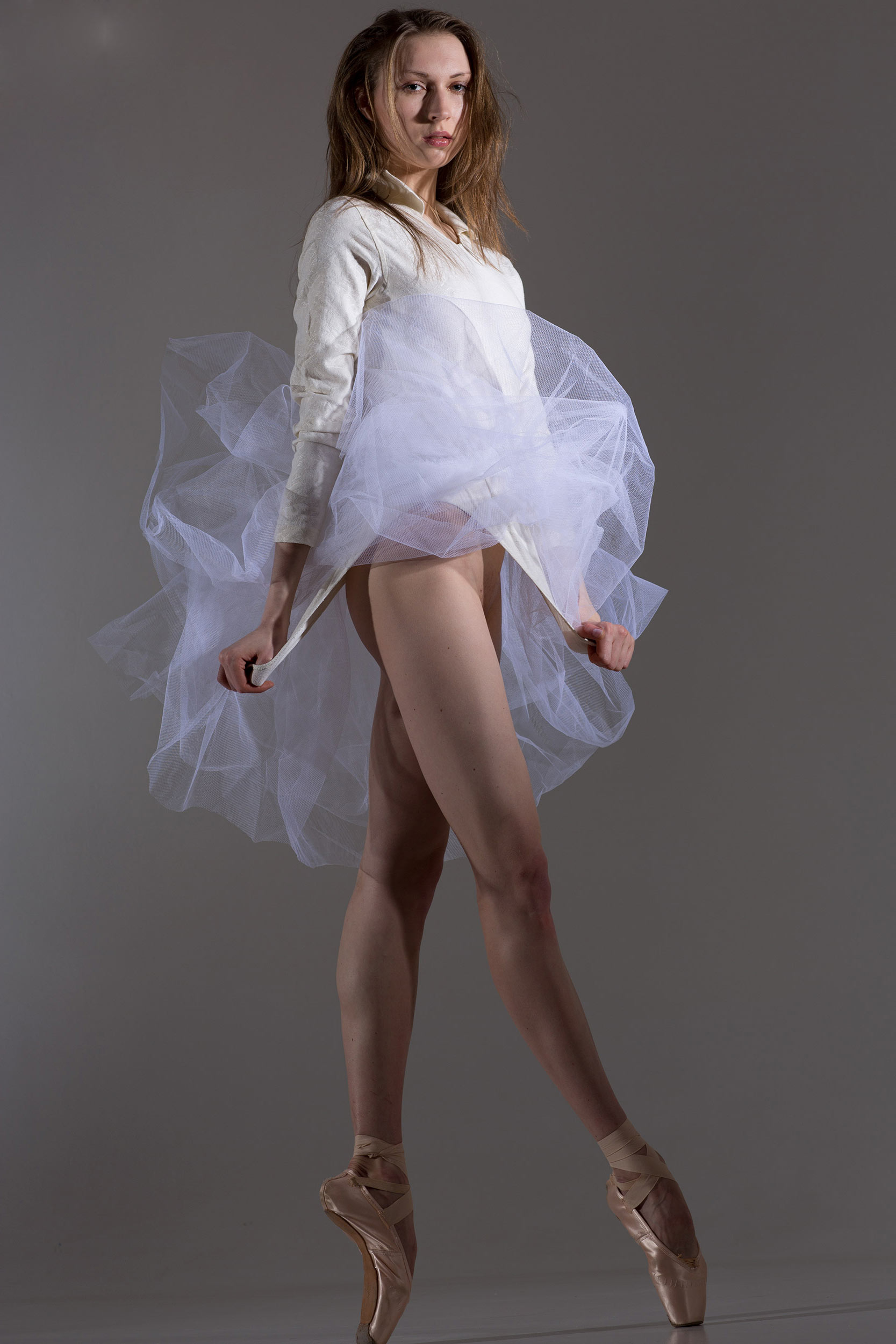 1667px x 2500px - Ballet sex photos with the nude ballerinas